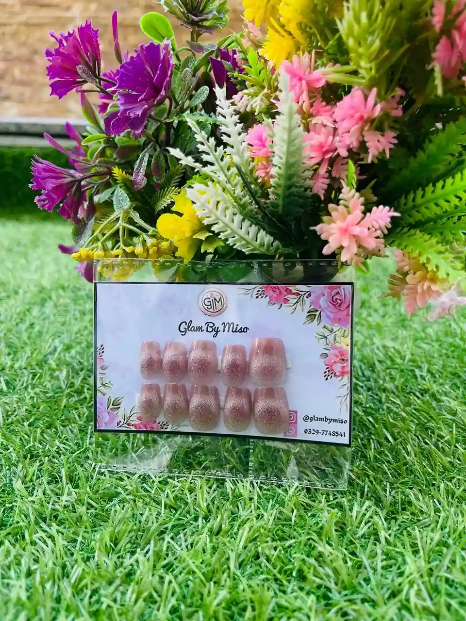 Rose Gold Glitter Press-On Nails – Luxe & Trendy - Image 3